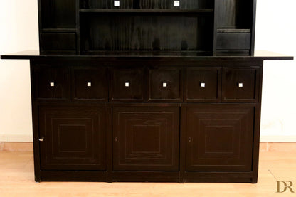 Credenza ds5 di charles rennie mackintosh per cassina anni 90 in legno scuro con sei cassetti e tre ante finitura lucida